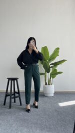 Betty Beli Lastikli Crep Pantolon -Yeşil - Görsel 4