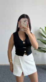 Güneş Aksesuarlı Bluz - Siyah