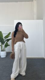 Hira Ajurlu Sakallı Triko Bluz - Camel - Görsel 5