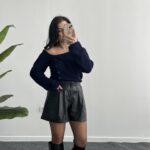 Kayık Yaka Önden Düğmeli Lacivert Bluz