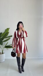 Kruvaze Yakalı Desenli Modal Mini Elbise - Bordo - Görsel 2