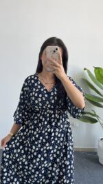 Oria Papatya Desenli Çan Elbise - Lacivert - Görsel 3