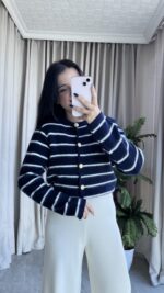 Pomel Sakallı Lacivert Hırka - Görsel 2