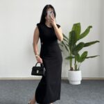 Siyah Toka Detaylı Elbise