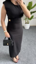 Siyah Toka Detaylı Elbise - Görsel 4