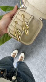 Yeni Sezon Üç Yaprak Sallanan Gold Küpe - Görsel 2