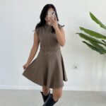 Zincir Aksesuarlı Vatkalı Selanik Elbise - Vizon