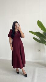 Çıkartılabilir Fiyonk Aksesuarlı Midi Elbise - Bordo
