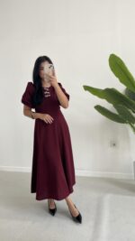 Çıkartılabilir Fiyonk Aksesuarlı Midi Elbise - Bordo - Görsel 9