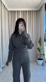 Gri Balıkçı Yaka Fitilli Triko Takım - Görsel 2