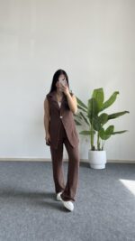 Helena Şal Yaka Yelek Pantolon İkili Takım - Kahverengi - Görsel 7