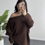 Lisa Yakası Taşlı Asimetrik Triko Bluz - Acı Kahve