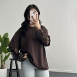 Loi Dantel Detaylı Oversize Tişört - Kahve