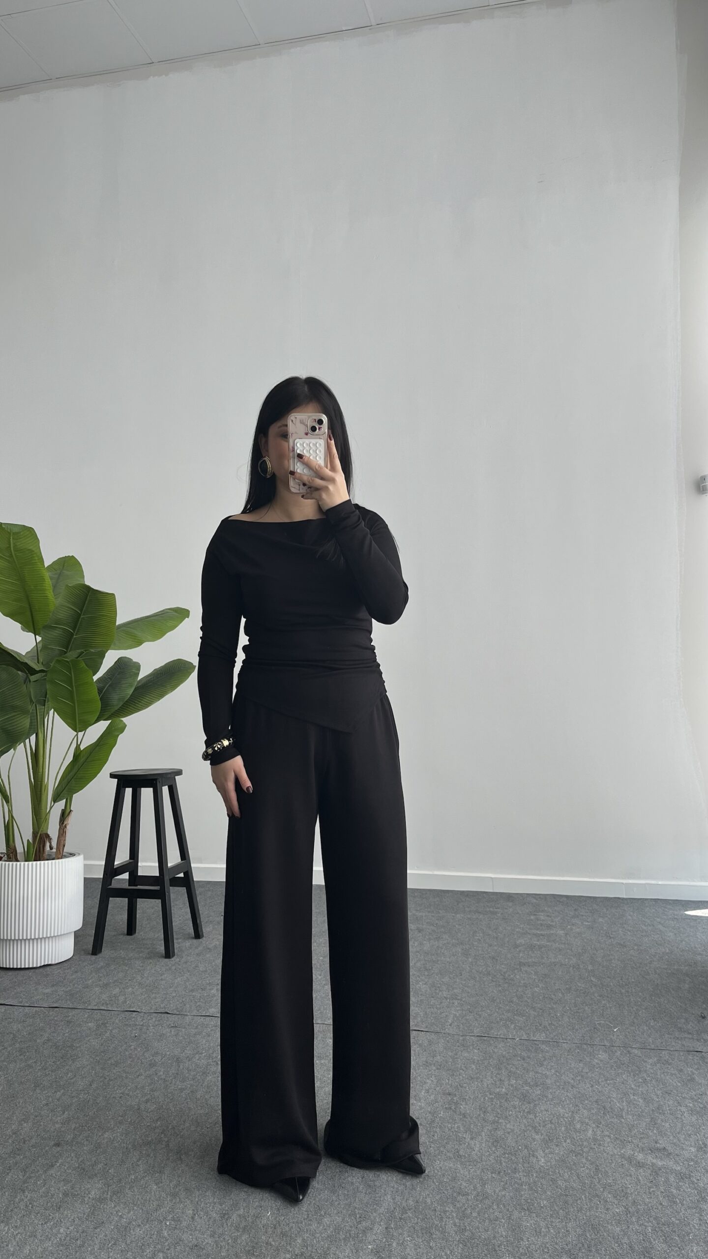 img_8102-scaled-1-1.jpeg Marsila Drapeli Takım - Siyah - Görsel 1