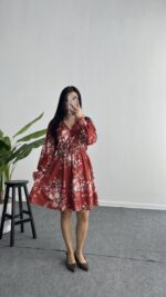 Pelvin Çiçek Desenli Elbise - Görsel 2