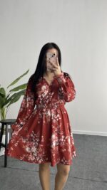 Pelvin Çiçek Desenli Elbise - Görsel 5