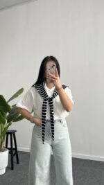 Lea Bağlama Detaylı Tişört - Siyah