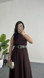 Alya Halter Yaka Kemerli Şifon Elbise - Kahve - Görsel 9