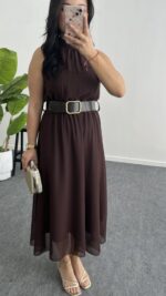 Alya Halter Yaka Kemerli Şifon Elbise - Kahve - Görsel 8