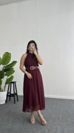 Alya Halter Yaka Kemerli Şifon Elbise - Bordo - Görsel 6