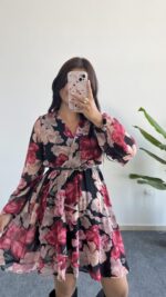 Kemerli Kruvaze Yaka Çiçekli Şifon Elbise - Kırmızı - Görsel 2