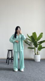 Lenora Gold Düğme Detaylı Yeşil Salaş Takım - Görsel 2