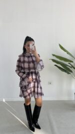 Tetra Volanlı Şifon Elbise - Mürdüm - Görsel 2