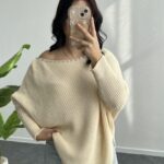 Lisa Yakası Taşlı Asimetrik Triko Bluz - Krem